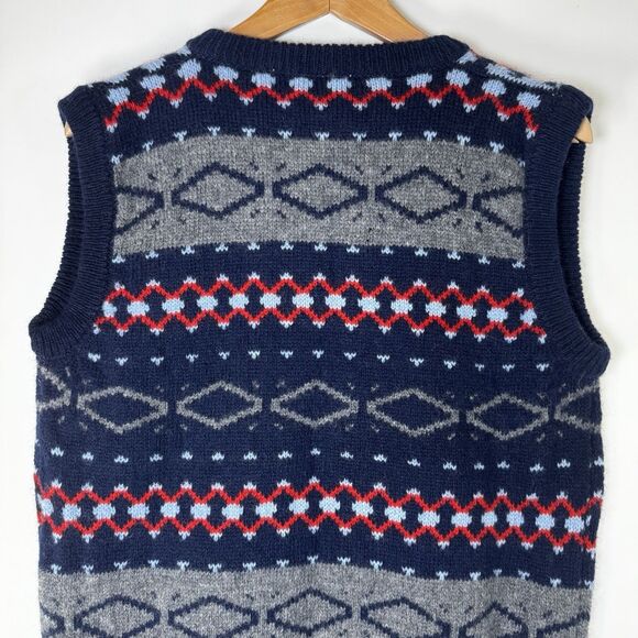 Vintage-Style Fair Isle Sweater Vest Size 18 Navy Blue Red Gray Geometric Knit - Picture 7 of 10